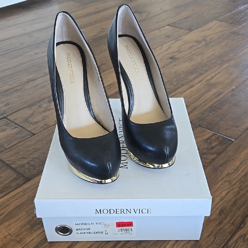 Modern Vice Black Leather Heels Size 9